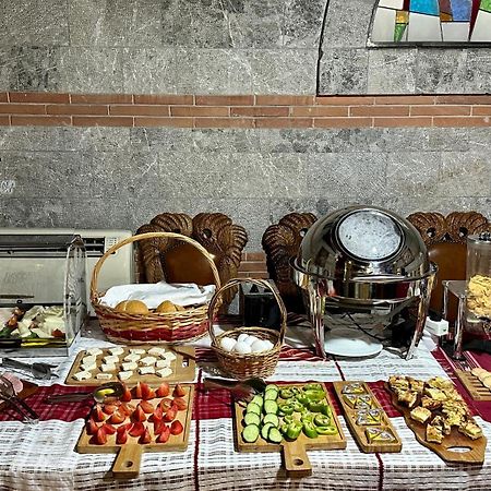 Brilant Antik Center Hotel Tiranë Luaran gambar