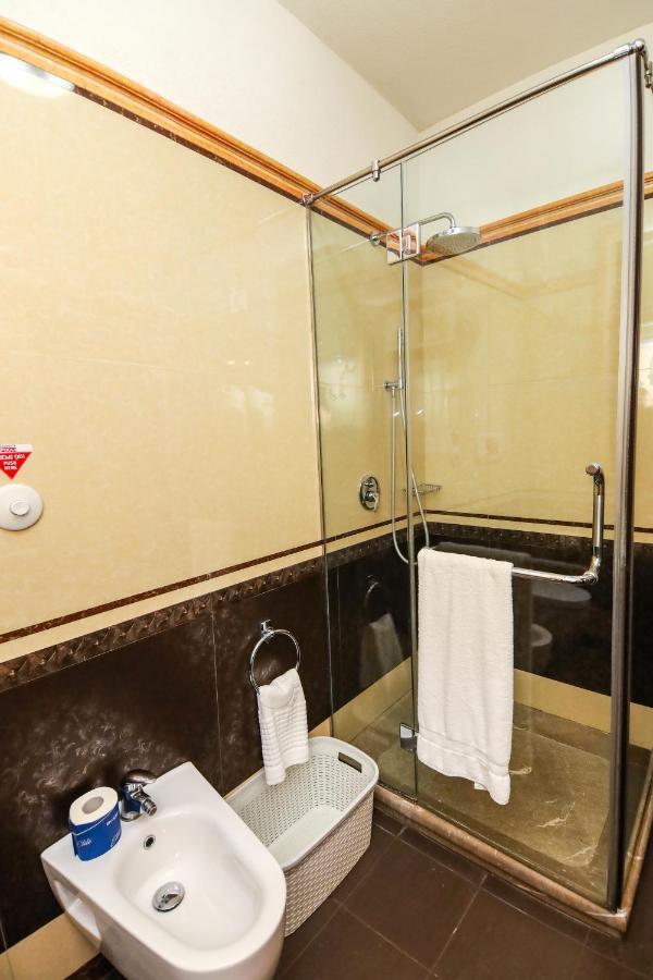 Brilant Antik Center Hotel Tiranë Luaran gambar