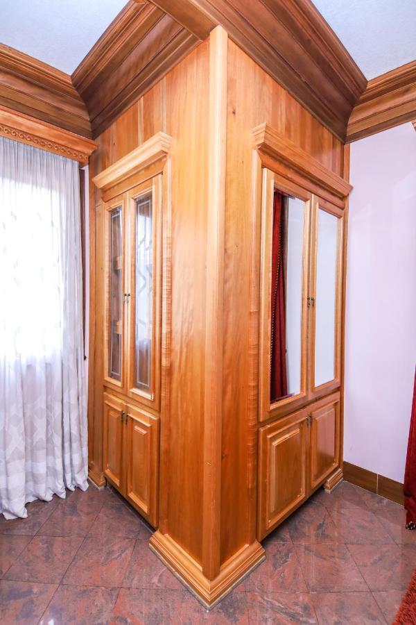 Brilant Antik Center Hotel Tiranë Luaran gambar