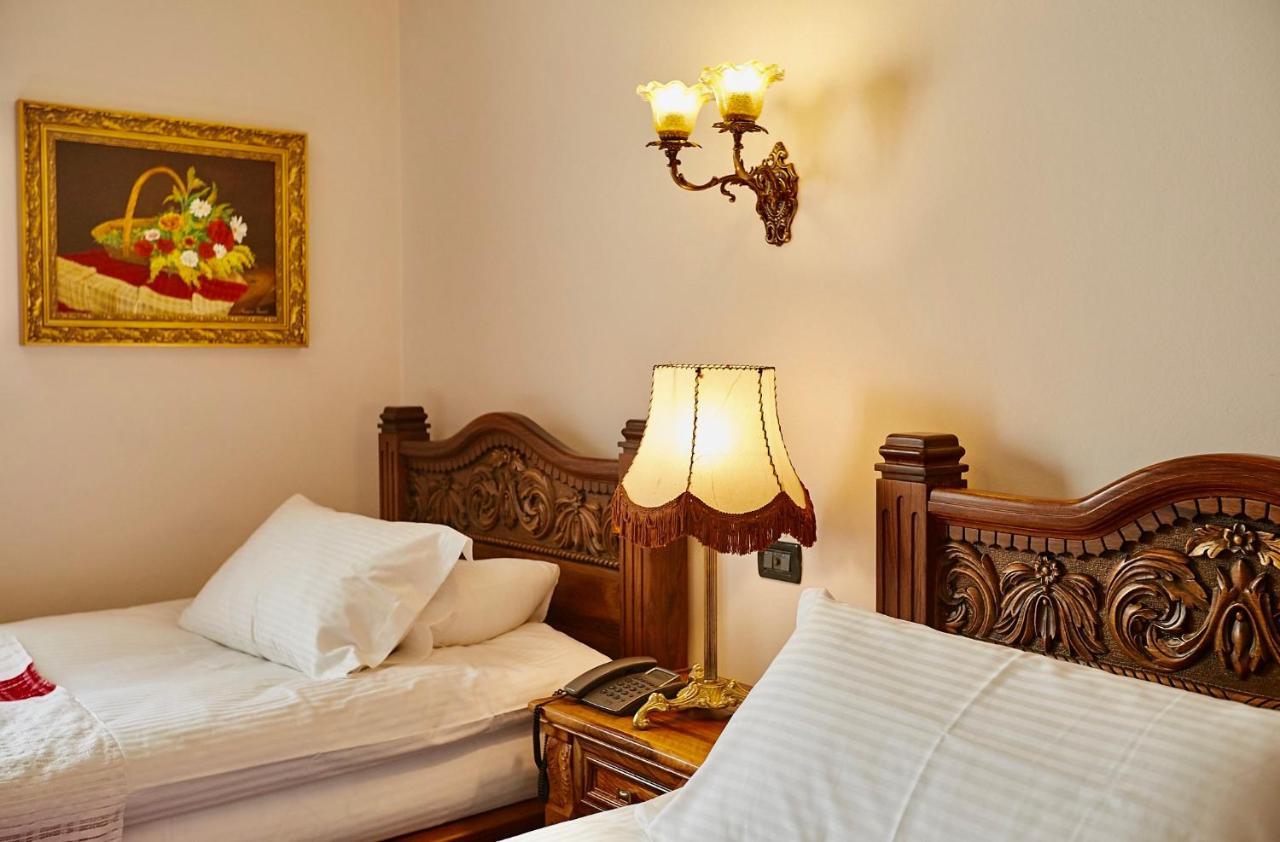 Brilant Antik Center Hotel Tiranë Luaran gambar